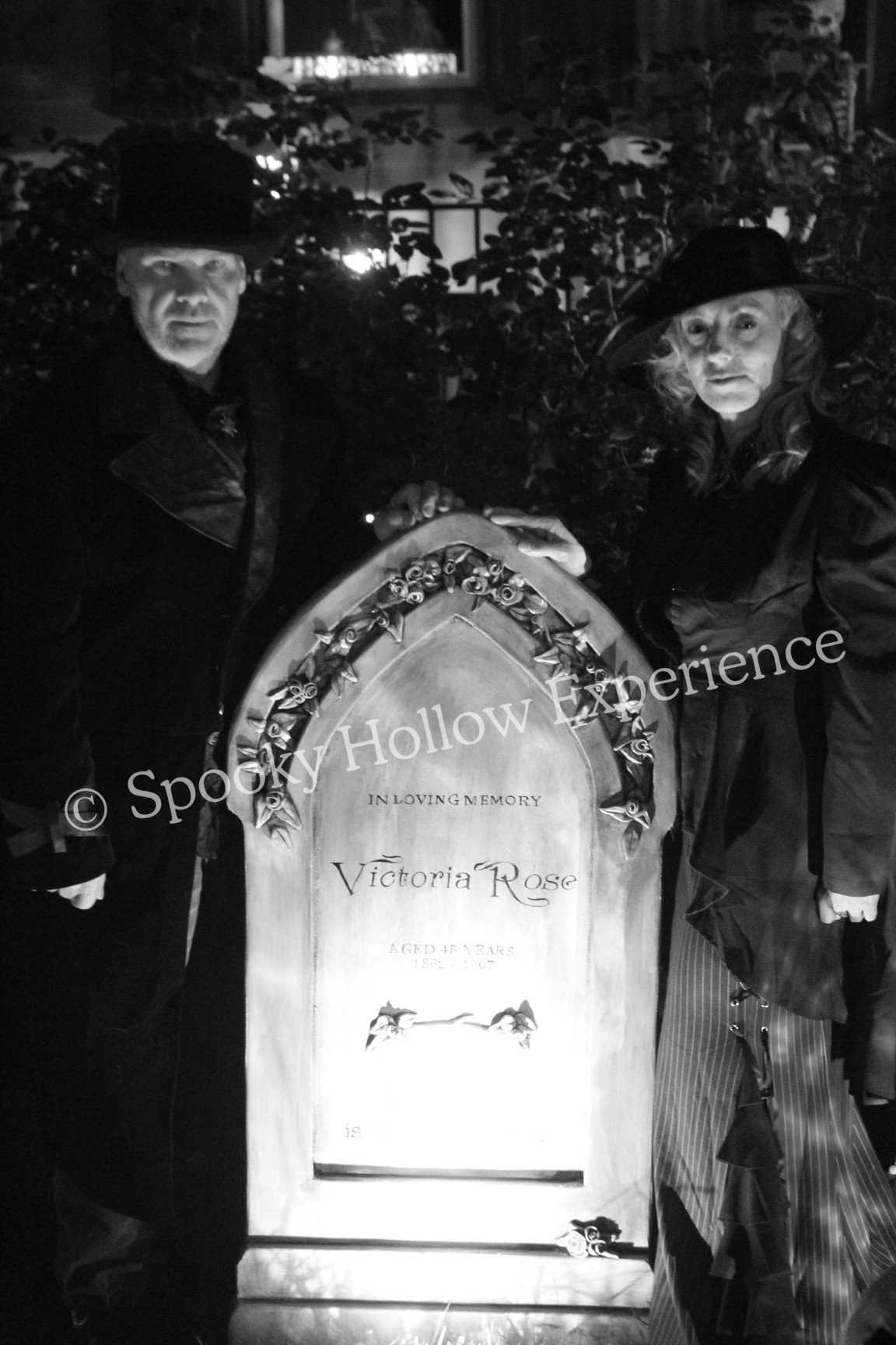 Spooky Hollow Experience copyright Olde Hollow Cemetery artisans
